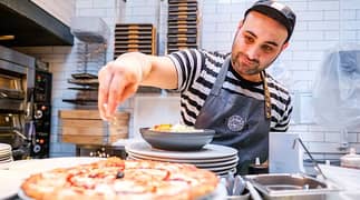 pizza chef pizza make pizza helpers urgently required