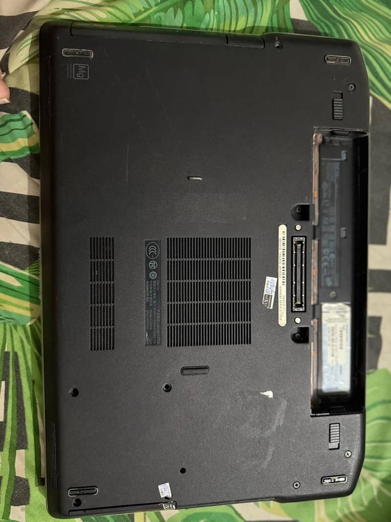 Dell Latitude e6420 core I5 second generation. 2