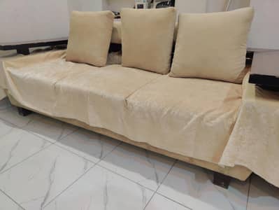 6 seater sofa set poshish normally  used