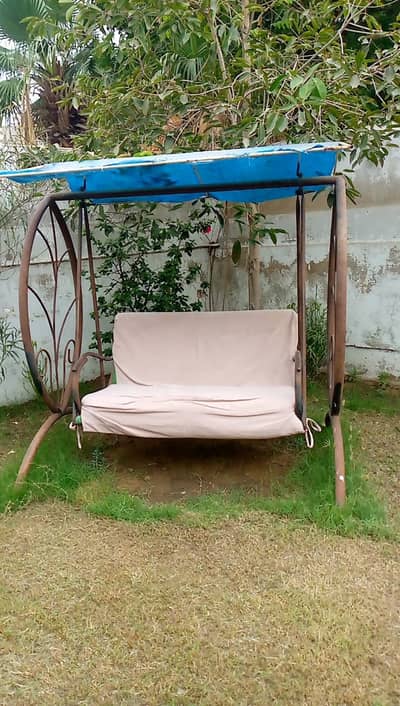Used  Best Quality iron out door swing for sale