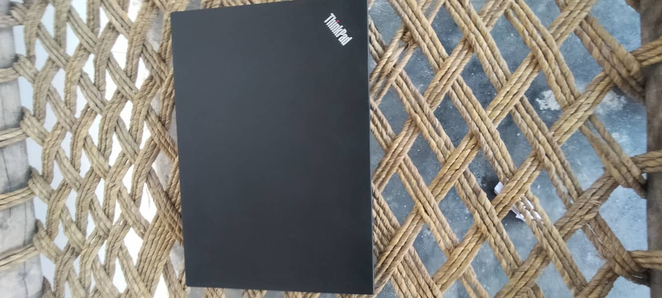i7 8th generation touchscreen neat and clean no scrach 1