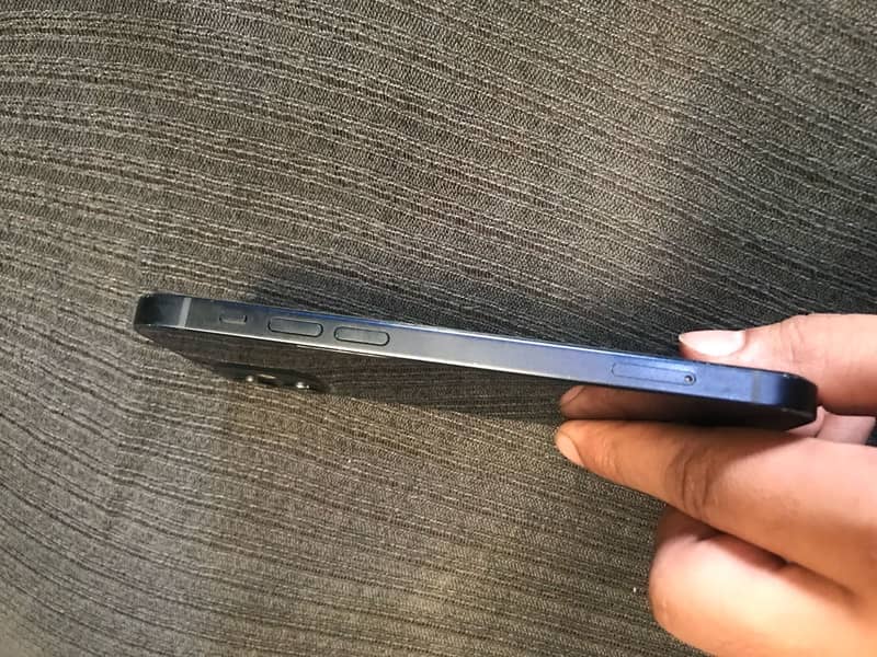 IPhone 12 Factory Unlock {Exchange Possible} With Good Device 1