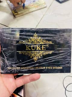 Eye