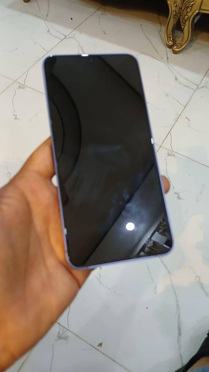 Samsung s24 plus box open 2 week used only 5