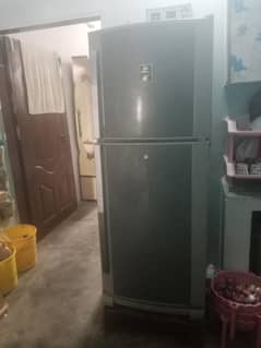 bill bharna he is liye seal kar raha hun freezer me koi masla nhi he