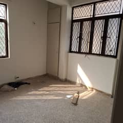 In I-9 1000 Square Feet Office For rent