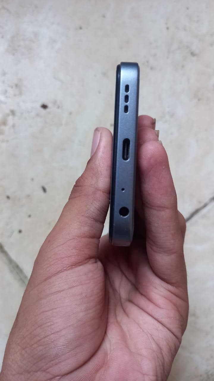 Dcode Cygnal 4 Lite mobile best for camera only 16 day use 4