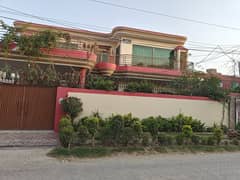 1 Kanal Fully Furnished Double Story Cornor House for Sale
