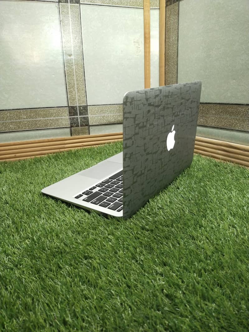 Apple MacBook Air 2015(11.6")") i5 8/128 2