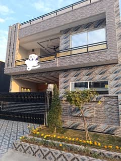 8 Marla Double Unit House Available. For Sale in Faisal Town F-18 Islamabad.