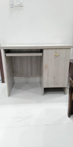 computer table