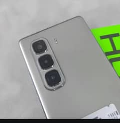 18/9he need cash  Infinix hot 50pro puls