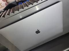 MacBook Pro 2019 (16-inchs)