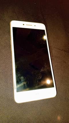 OPPO A37