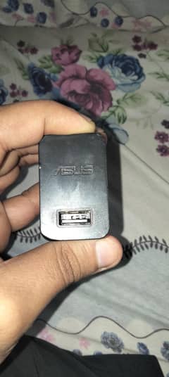 Asus original charger please read full message olx