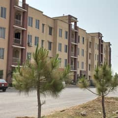Executive Block Ground Floor Family Apartmnet For Sale