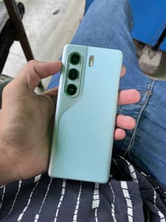 Tecno camon 40 pro almost new
