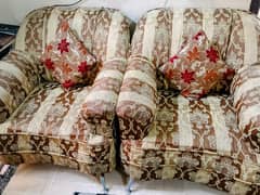 Elegant 5-Seater Sofa Set for Sale – Excellent Condition!
