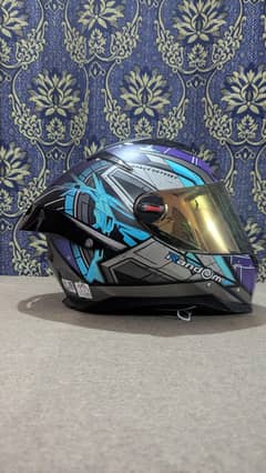 Random Helmet