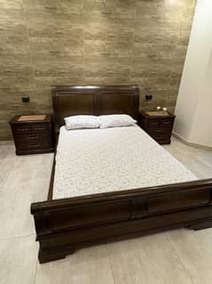 Wooden bed set