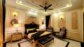 1 Kanal Luxurious House Available For Sale