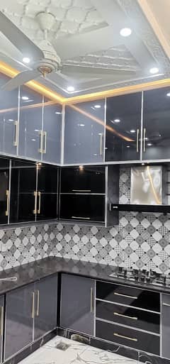 Ideal Prime Location House For rent In Royal Palm City