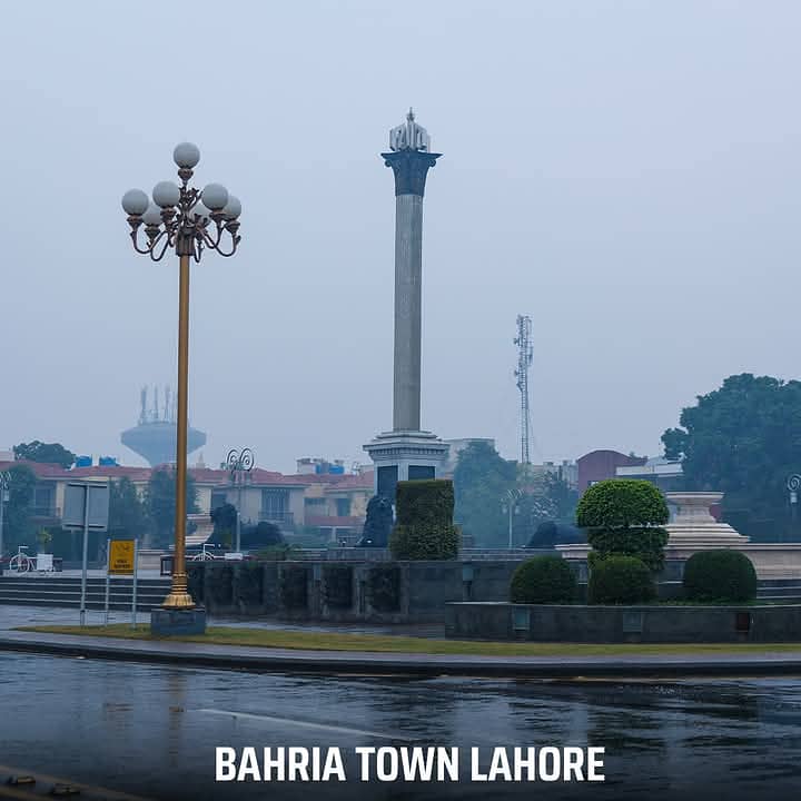 LAKE CITY M1 and M2 block good location near park and marked plot for sale 0