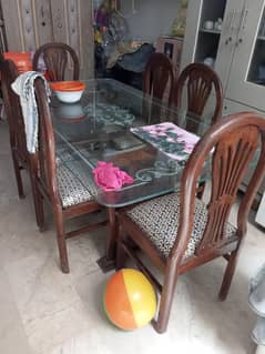 wooden dinning table & 6 chairs