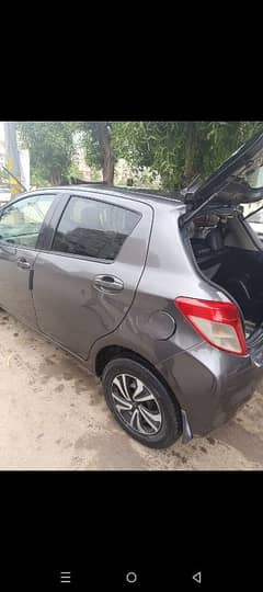 Toyota Vitz 2012