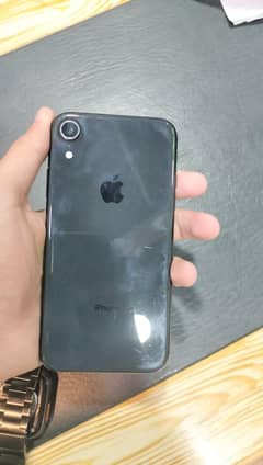 I Phone XR 64 GB Read Add