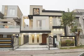 10 Marla Designer House Fore Sale Talha Block Bahria Town Lahore
