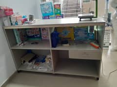 Racks Iron and Front Wooden Counter for Sale
