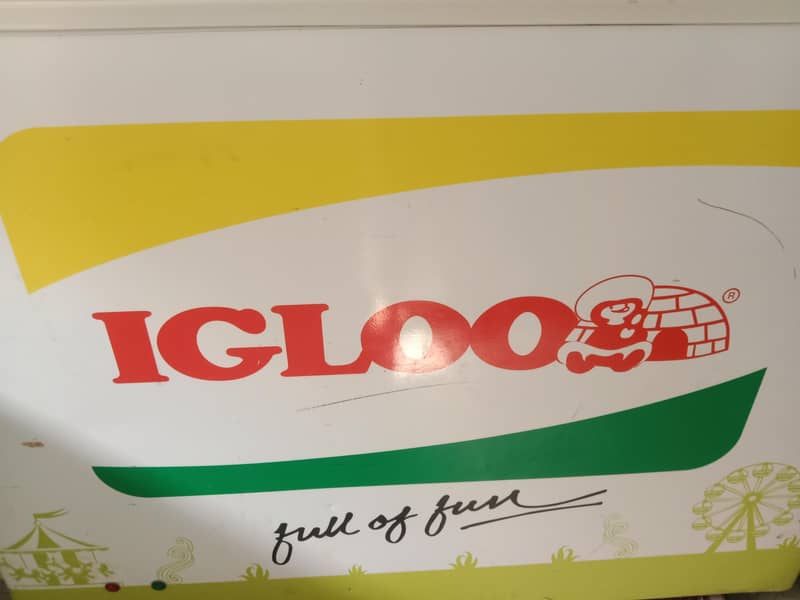 igloo frizer new condition 2023 last month model 0
