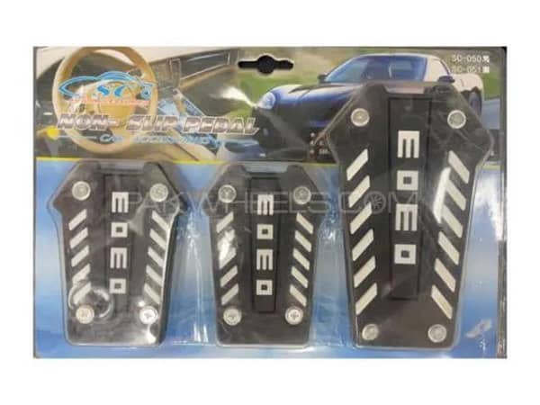 MooMo White Universal Non-Slip Racing Pedal Cover Set