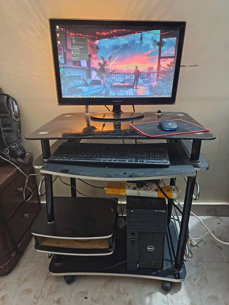 Computer For Sale All components with table 5