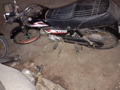 bike ka engine bhot Acha hai bady apka samna hai kuch kam apna hisab s