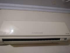 Mitsubishi 1 ton Ac for sale in working condition