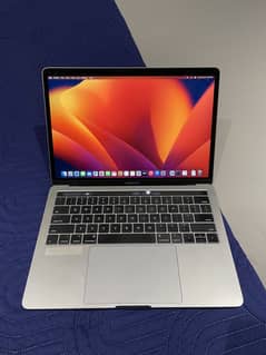 Macbook Pro 2017 touchbar i7 16/256