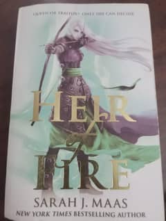 Fiction novel: Heir of Fire by Sarah j. Maas