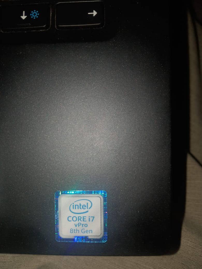 Dell latitude 7390 core i7 8th generation 8 GB RAM DDR4 256 GB SSD 1