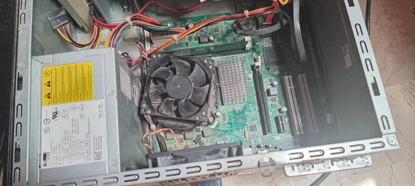core 2 cpu for sale with 1gb ram and windows 8 5