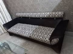 5 Seater Sofa set with centre table