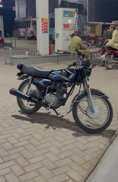 Honda 125 Black colur