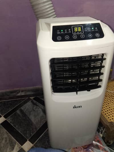 portable ac in mint condition.