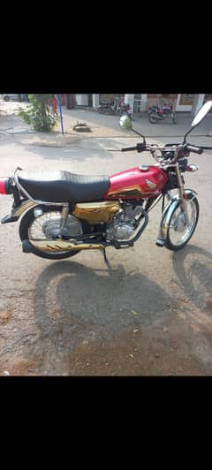 Honda 125 Gold Edition