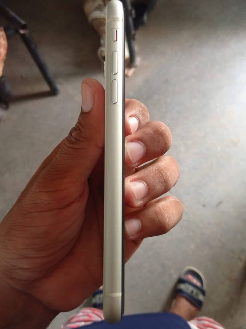 Iphone xr pta approve single plus esim 10/10 condition 78% health 2