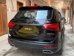 SUV