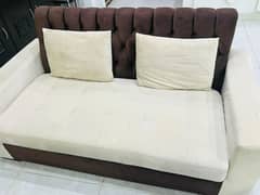 NEW CONDITION SOFA SET