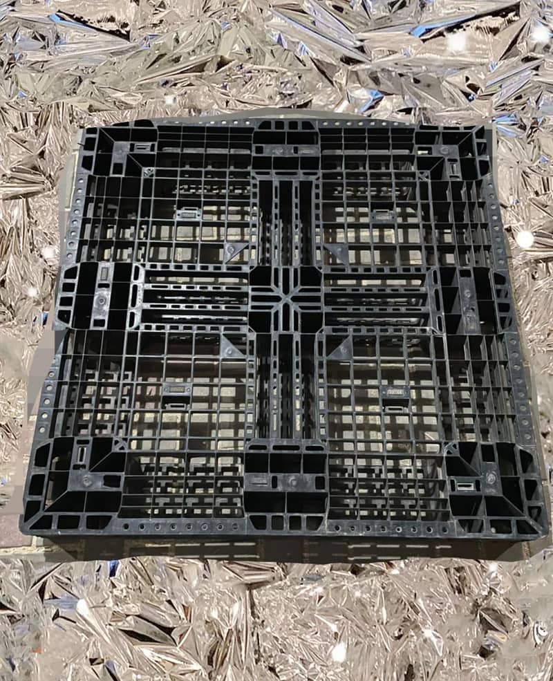 plastic pallet 18