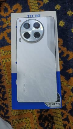 Tecno Camon 30